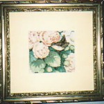 DMCキット。小品ですが全面刺しで、とても均衡の取れた美しい作品です。 薔薇と小鳥